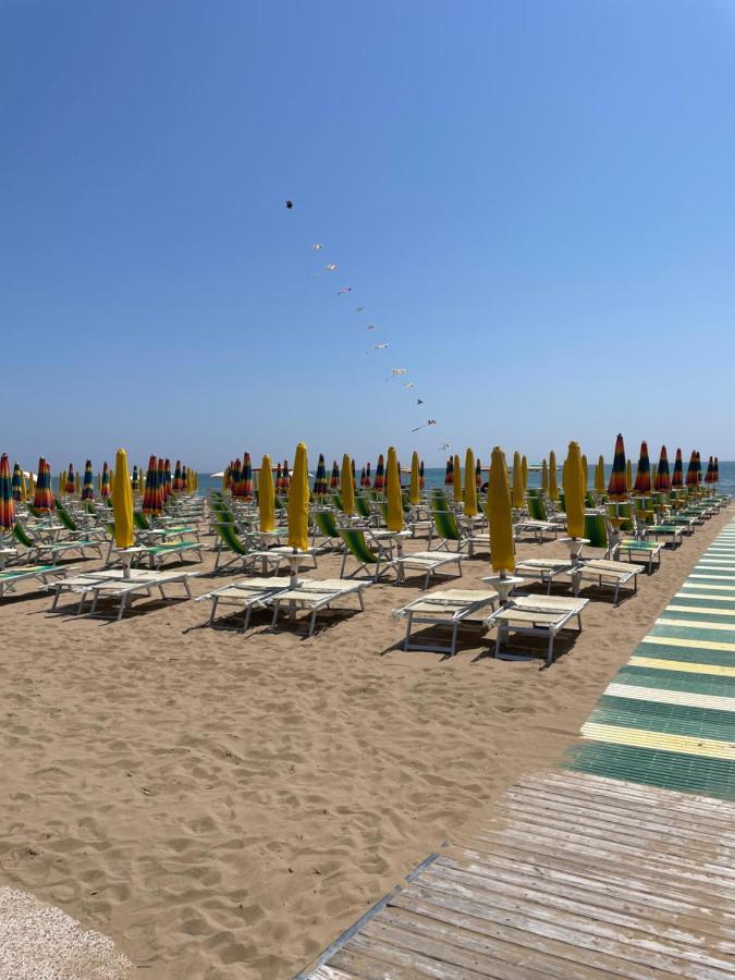 Apartamento Foscolo Sunset House Lido di Jesolo Exterior foto